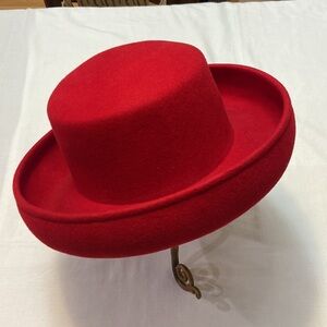 Red Womens 100% Wool Fedora Style Hat - Nice!